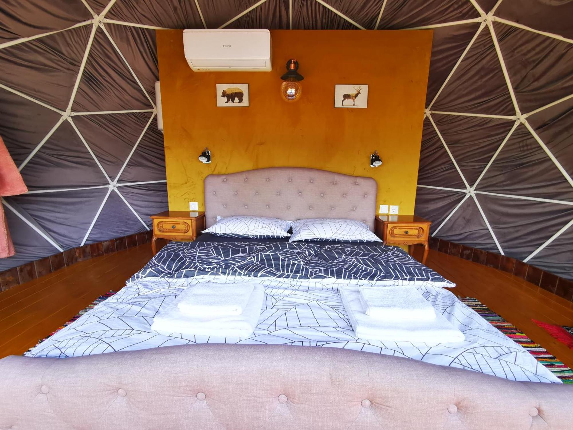 Glamping Zazen Hotel Drumu Carului Exterior photo